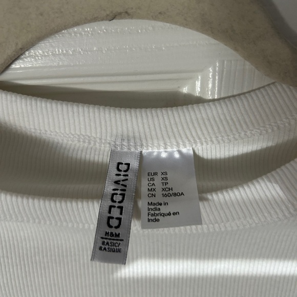 H&M White Long Sleeve Top SIZE XS - Picture 3 of 3